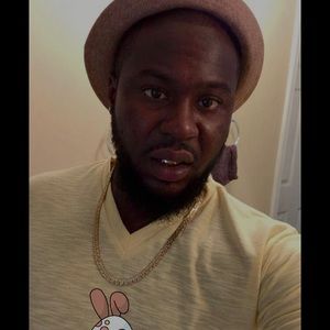 Meet your Posher, Avery